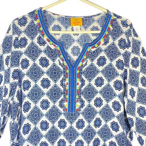 Ruby Rd. women's plus size 1X Riviera boho medallion blue white pullover top - Picture 3 of 7